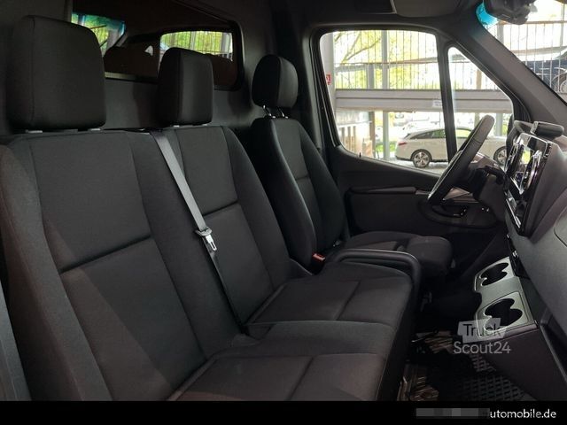 Duba panelată MERCEDES-BENZ Sprinter 319 CDI Hochdach LED/Kamera/AHK/Schwing