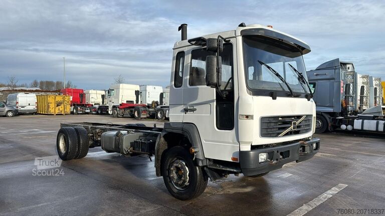 Chassis cabine Volvo FL 220 (BELGIAN TRUCK / CAMION BELGE / MANUAL G...
