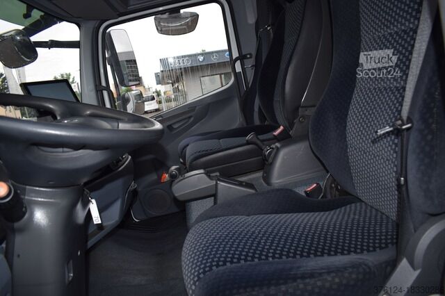 Samochód dostawczy z plandeką mercedes-benz Atego 816 L Automatik*Ladebordwand*Tempomat