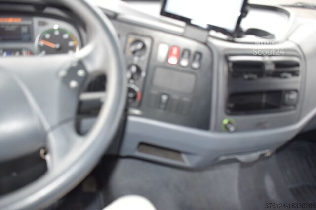 Samochód dostawczy z plandeką mercedes-benz Atego 816 L Automatik*Ladebordwand*Tempomat