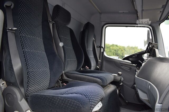 Samochód dostawczy z plandeką mercedes-benz Atego 816 L Automatik*Ladebordwand*Tempomat