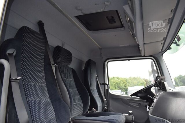 Samochód dostawczy z plandeką mercedes-benz Atego 816 L Automatik*Ladebordwand*Tempomat