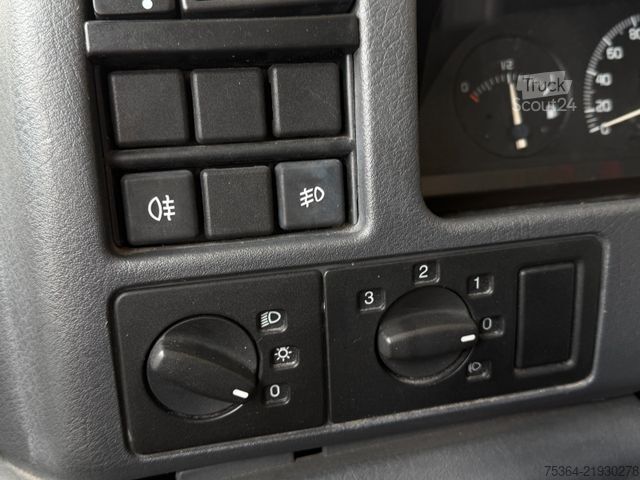 Integroitu matkailuauto HYMER/ERIBA B 544 Vollintegriert Fiat 2.5 Tdi 85 kw Hubbett