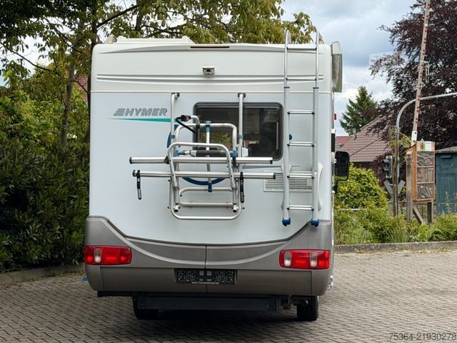 Integroitu matkailuauto HYMER/ERIBA B 544 Vollintegriert Fiat 2.5 Tdi 85 kw Hubbett