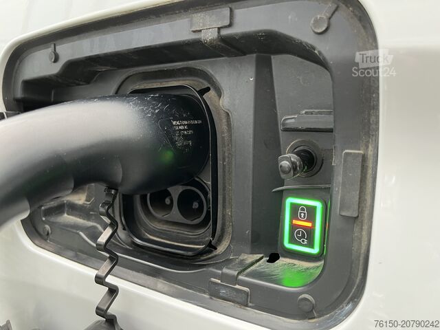 Karavan z visoko streho Citroën ë-Berlingo L1 Control 50 kWh 136 PK / 100% Elek...