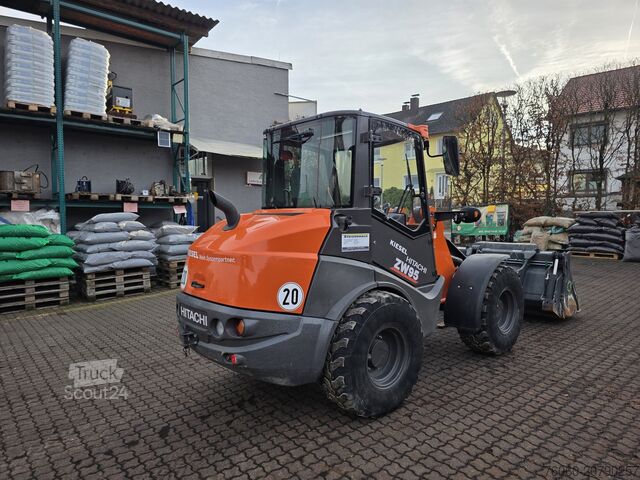 Nakladalnik Hitachi ZW 65 -6C