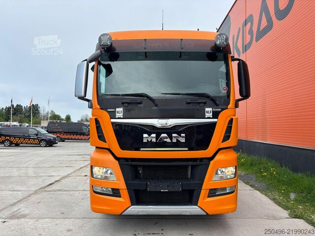 Šasijas kabīne MAN TGS 35.560 8x4*4 PTO / 9 TON FRONT AXLE / INTARDER