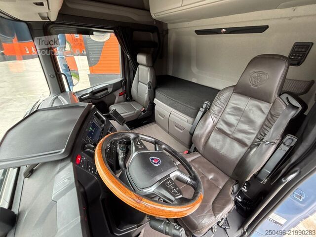 Baļķu transportieris Scania R660 6X4 RETARDER
