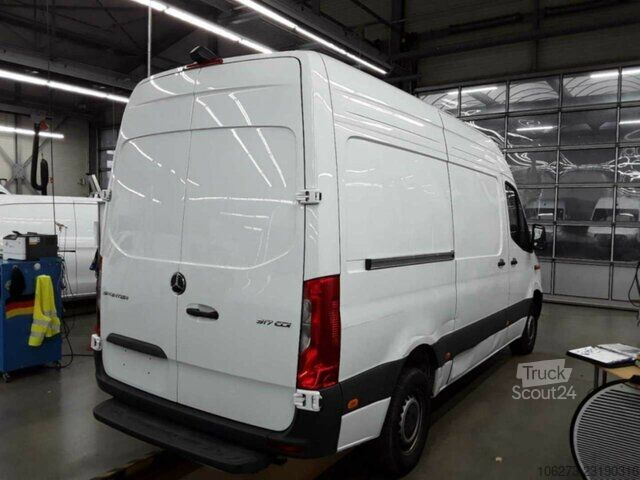 Dodávka Mercedes-Benz Sprinter 317 CDI,L2H2,Automatik,Kamera,Navi
