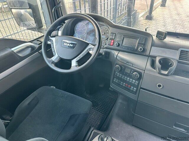 Viehtransporter LKW MAN TGX 26400 Roelofsen 12 Pferde