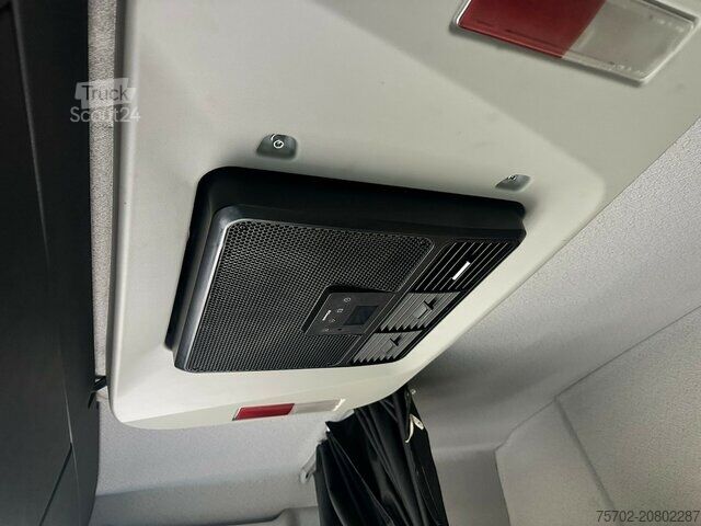 Viehtransporter LKW MAN TGX 26400 Roelofsen 12 Pferde