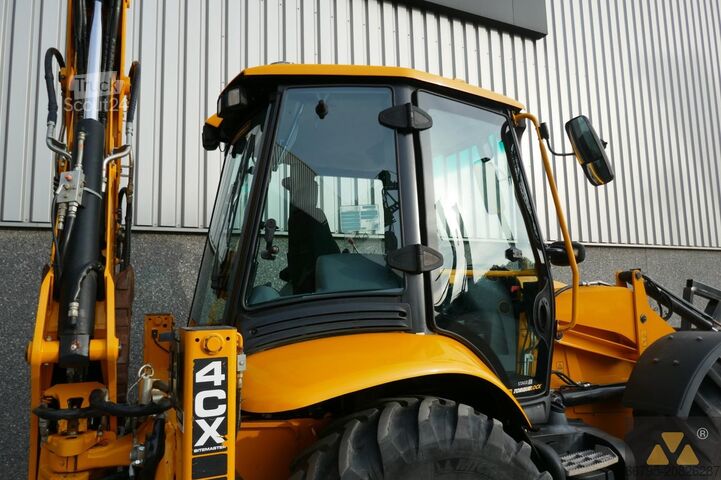 Retroescavadora JCB 4CX PRO