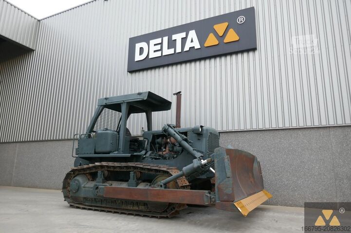 Bouteur Caterpillar D7G Ex-army