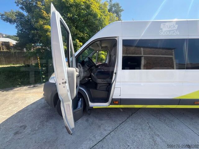 Passenger transport Peugeot 17P 440 BOXER