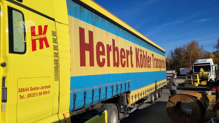 Getränkeauflieger Schröder Getränkejumbo Hubdach Lenkachse