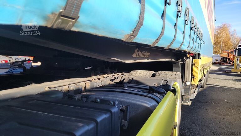 Getränkeauflieger Schröder Getränkejumbo Hubdach Lenkachse