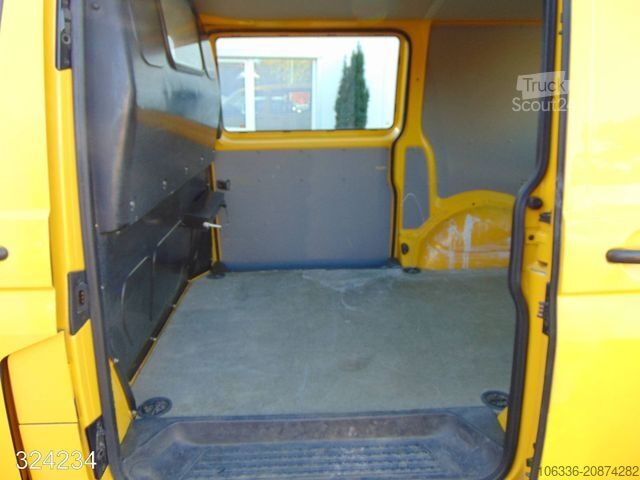 Kastenwagen VOLKSWAGEN T5 TRANSPORTER 2.0 TDI 3Sitzer -2x Schiebetür-