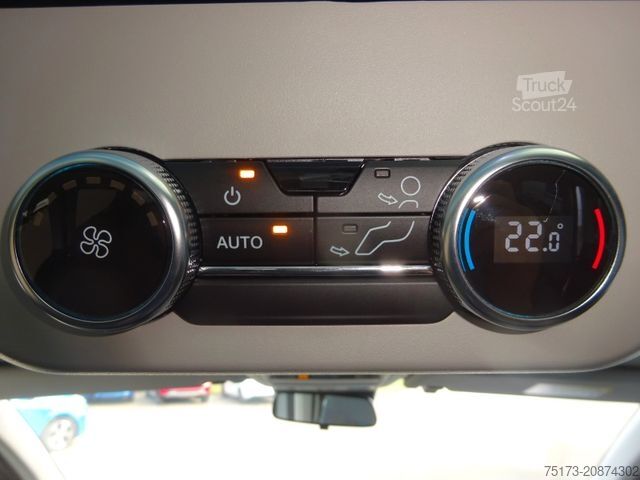 Minibussi FORD Tourneo Custom 340L2 Sport AT 2.5L PHEV 360Kam