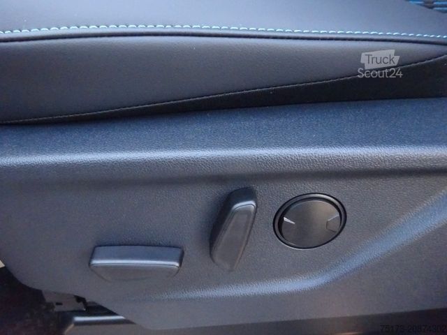 Minibussi FORD Tourneo Custom 340L2 Sport AT 2.5L PHEV 360Kam