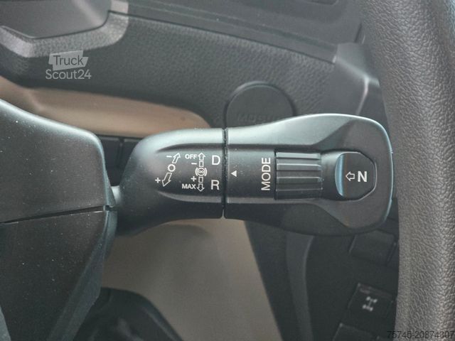 Camión caja MAN TGM 15.320 * TOP * ACC * VOLLLUFT * WENIG KM *