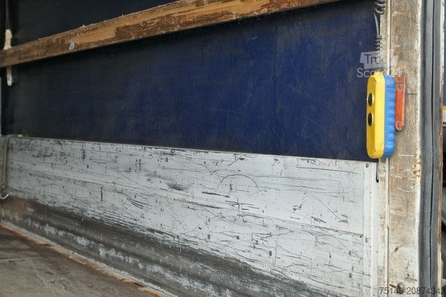 Camión plataforma con toldo MAN 12.220 TGL BL 4x2, LBW, AHK, Klima, 7.200mm lang