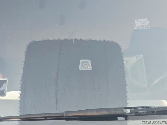 Вантажівка з платформою і тентом MERCEDES-BENZ ATEGO 818 * ACC * 1T LBW *