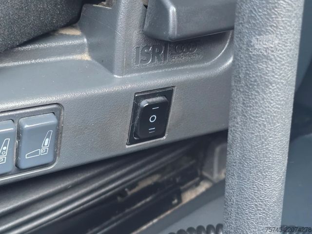 Вантажівка з платформою і тентом MERCEDES-BENZ ATEGO 818 * ACC * 1T LBW *