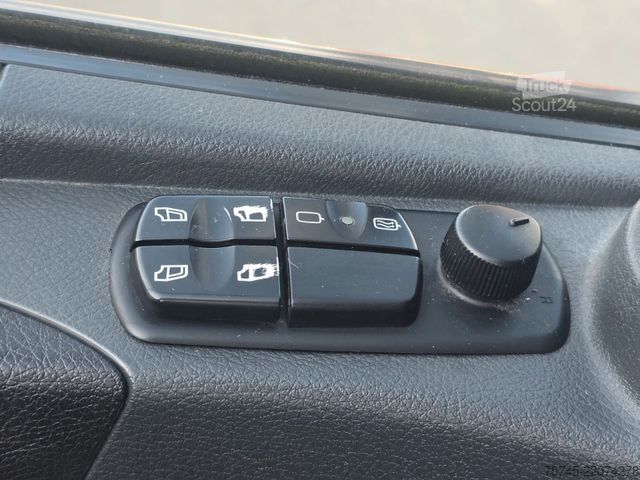 Вантажівка з платформою і тентом MERCEDES-BENZ ATEGO 818 * ACC * 1T LBW *