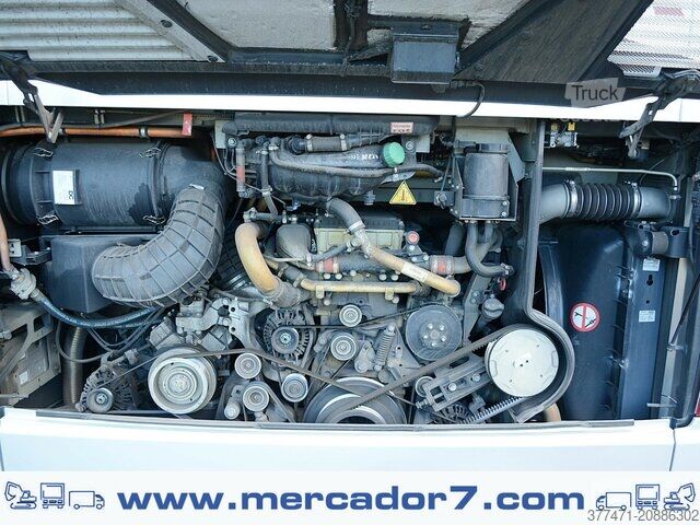 Autobus Mercedes-Benz Tourismo RHD / 137.981 KM / Euro 6