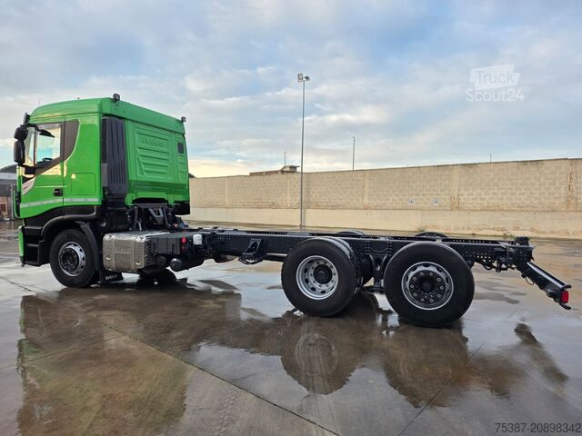 șasiu de camion IVECO AS260S46