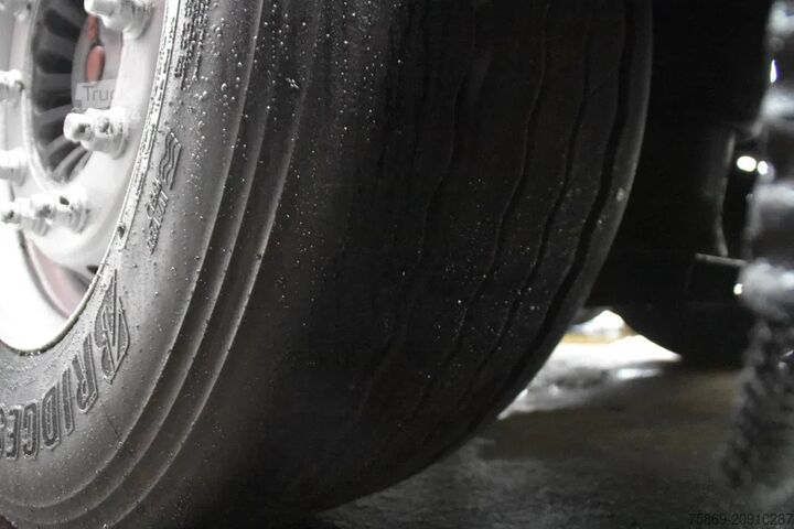 Kølet/frosset transport Chereau + THERMO KING SLXe 300 - SLIDING WALL - SAF AXL...