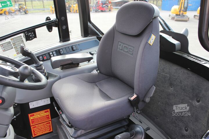 Excavadora de ruedas JCB TM 180 Teleskop-Radlader