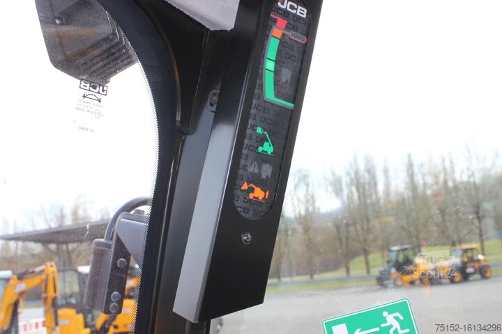 Excavadora de ruedas JCB TM 180 Teleskop-Radlader