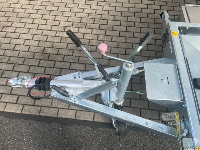 Trojsmerný sklápačský príves  TwinTrailer TR 35-40