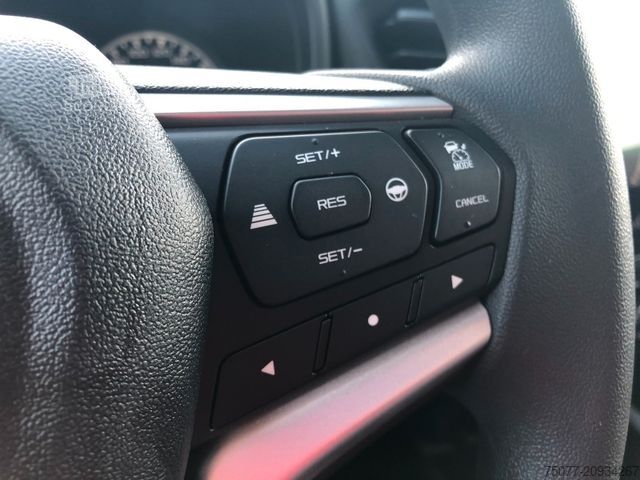 Furgons ar kasti ISUZU D-Max Space Cab L AT mit Systemkoffer Modell 24