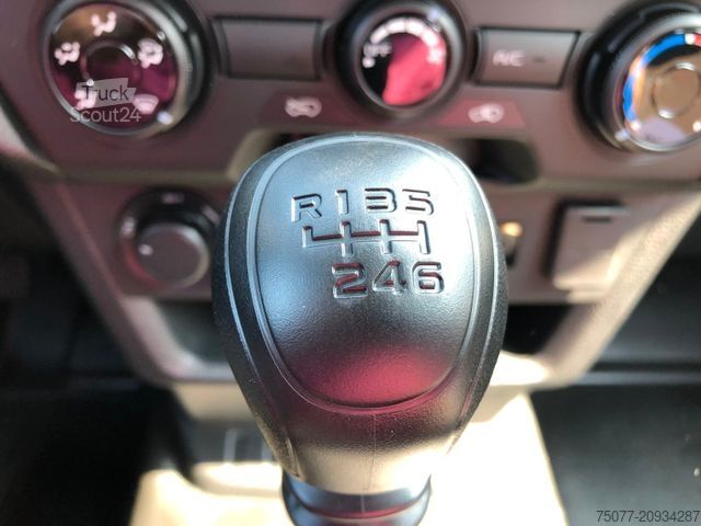 Pick-up furgons ISUZU D-Max Single Cab 4x4 L + Kran +Pritsche+