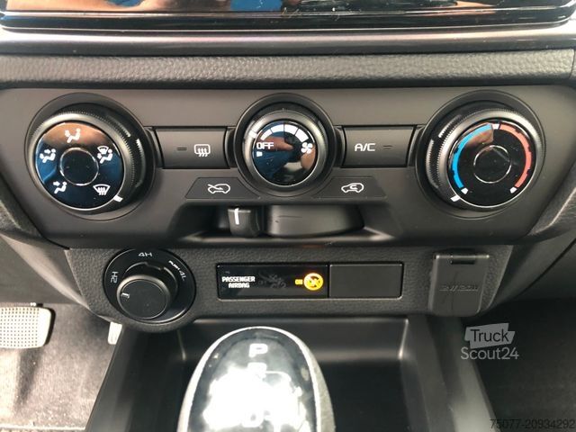 Kravas mikroautobuss ar pašizgāzēju ISUZU D-Max Space Cab LS AT + Kipper + Winterdienst +