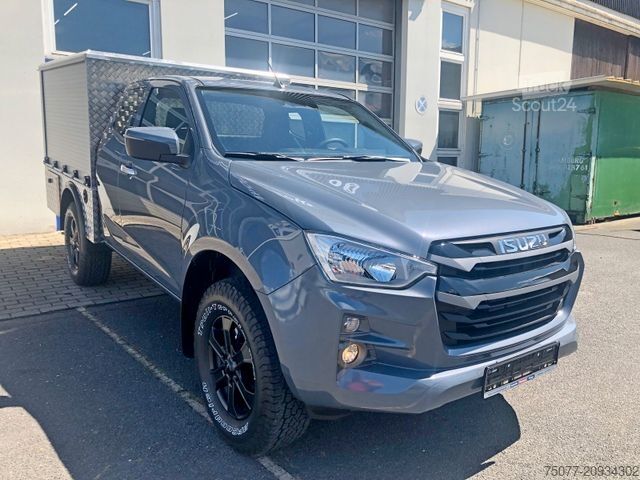 Furgons ar kasti ISUZU D-Max Space Cab LS AT mit Systemkoffer