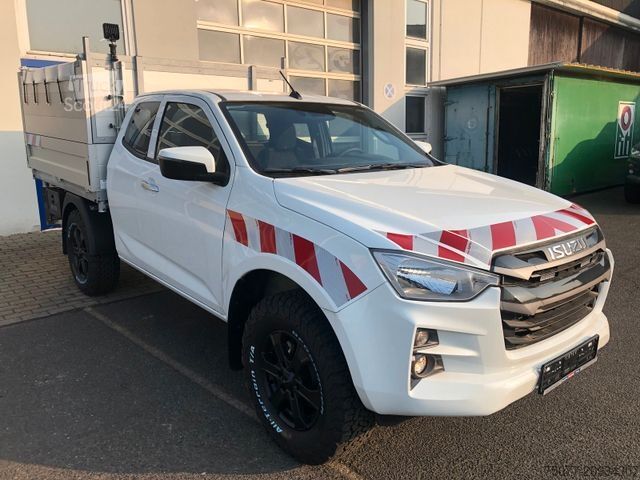 Pick-up furgons ISUZU D-Max Space Cab LS AT + Kipper + Navi + SOFORT +
