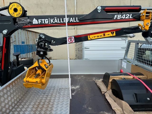 Kravas mikroautobuss ar pašizgāzēju ISUZU D-Max Space Cab L AT BIG-MAX Forstkran Greifer