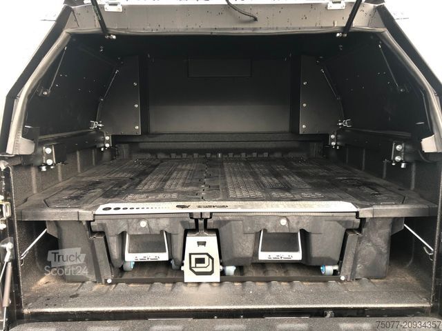 Pick-up furgons ISUZU D-Max Double Cab V-Cross AT "BAD-MAX"