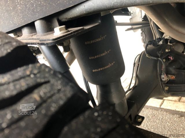 Pick-up furgons ISUZU D-Max Double Cab V-Cross AT "BAD-MAX"