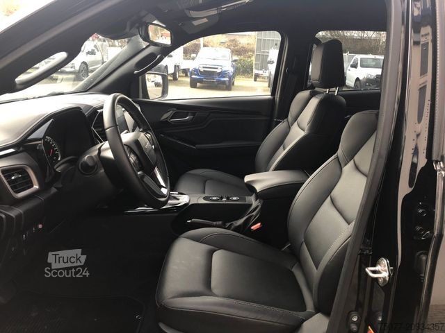 Pick-up furgons ISUZU D-Max Double Cab V-Cross AT "BAD-MAX"