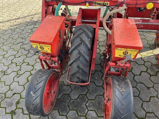Landmaschine BECKER Aeromat S 4 reihig