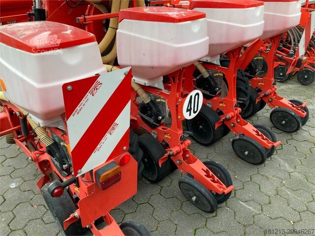 Lauksaimniecības mašīna MASCHIO Manta 8-reihig