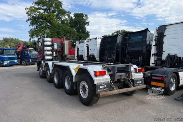 Camião basculante IVECO Trakker 34T45 10x4 Chassis