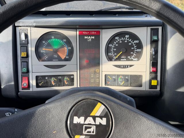 Camion de pompiers MAN 10.224