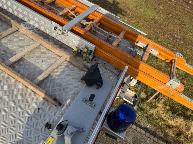 Camion de pompiers MAN 10.224