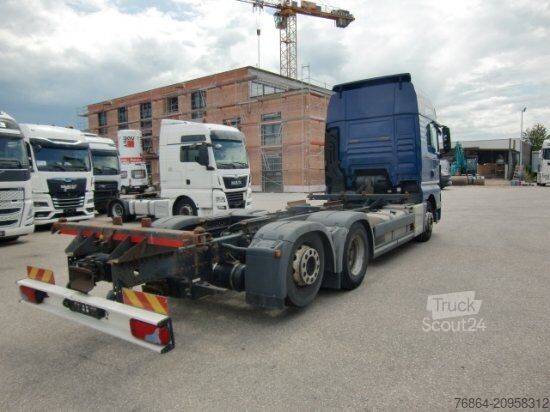 Вантажівка зі змінною надбудовою MAN TGX 26.440 XXL  6X2 LIFTACHSE EURO 6