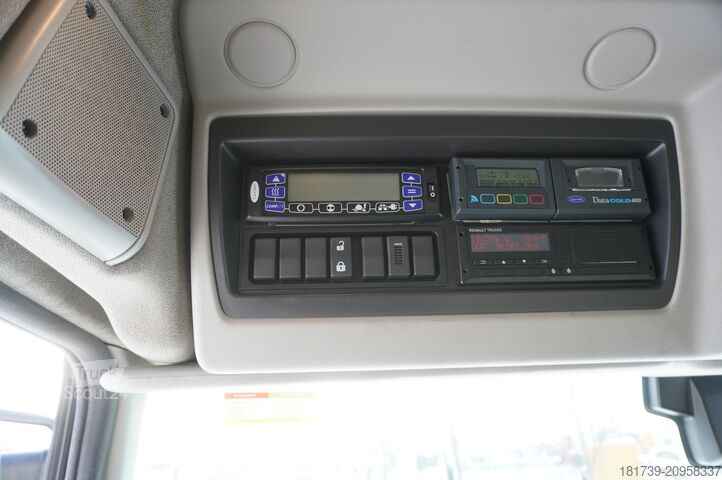 Авторефрижератор Двухтемпературный Renault D210 12T / Bitemperature / 90 tho. km/